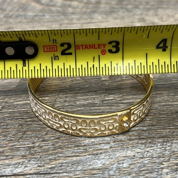 SOLD IN STORE Coach Women’s Signature Logo Ivory Enamel Gold Tone Bangle - Picture 5 of 5